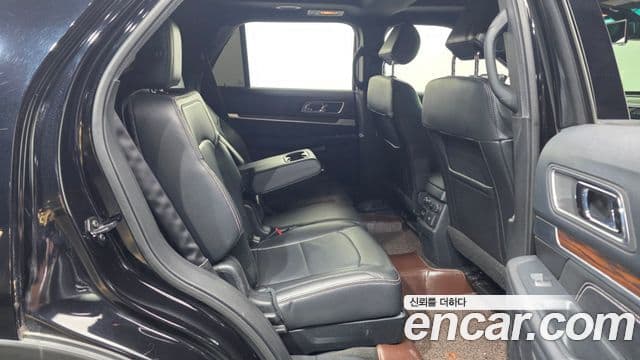Ford Explorer 5세대, 2016 12