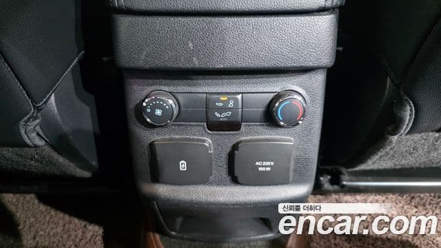 Ford Explorer 5세대, 2016 19