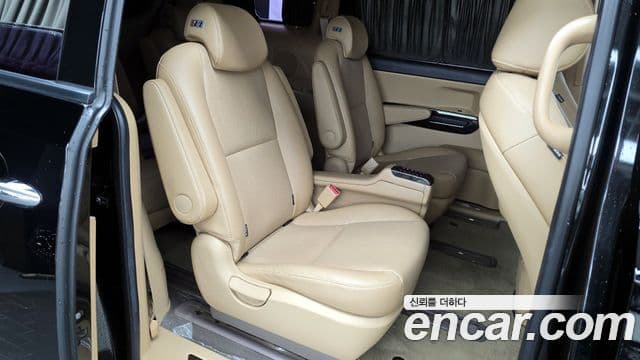 Kia The / новый New Carnival Prestige, 2019 12