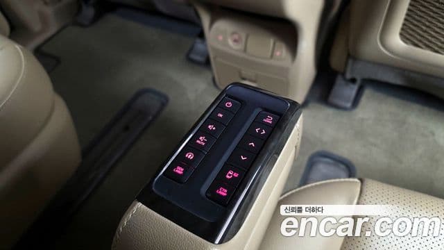 Kia The / новый New Carnival Prestige, 2019 18