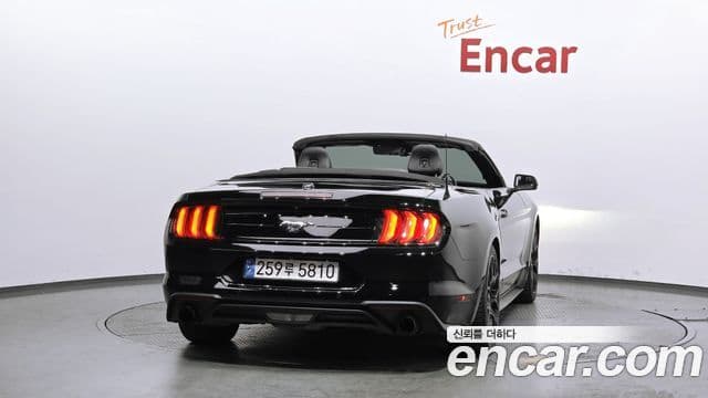 Ford Mustang кабриолет, 2018 4