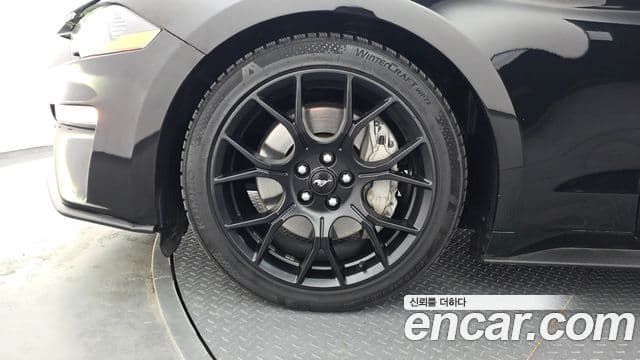 Ford Mustang кабриолет, 2018 все фото