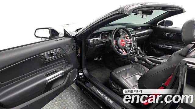 Ford Mustang кабриолет, 2018 11