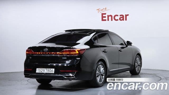 Kia K7 Premier гибрид Signature, 2020 2