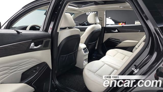 Kia K7 Premier гибрид Signature, 2020 12