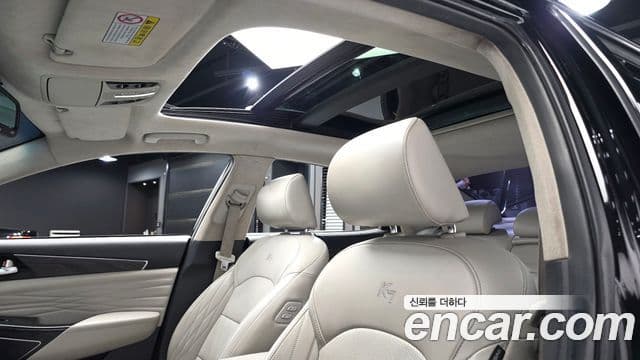 Kia K7 Premier гибрид Signature, 2020 17