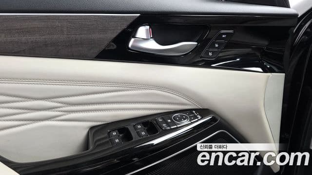 Kia K7 Premier гибрид Signature, 2020 18