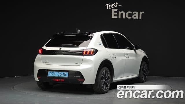 Peugeot e-208 2세대 GT, 2022 2