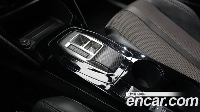 Peugeot e-208 2세대 GT, 2022 9