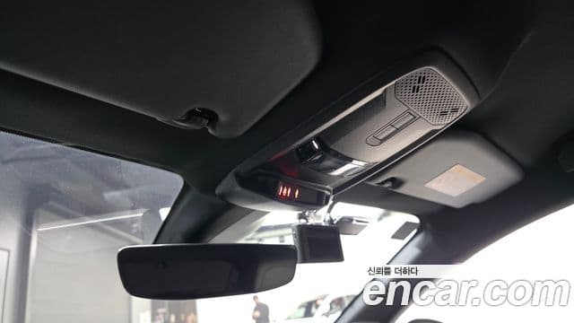 Peugeot e-208 2세대 GT, 2022 17