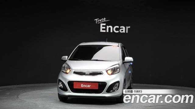 Kia All New Morning Deluxe Trendy, 2014 3