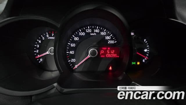 Kia All New Morning Deluxe Trendy, 2014 8