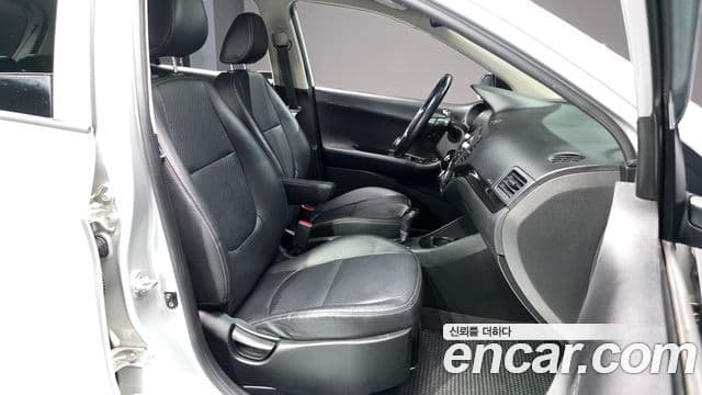 Kia All New Morning Deluxe Trendy, 2014 10