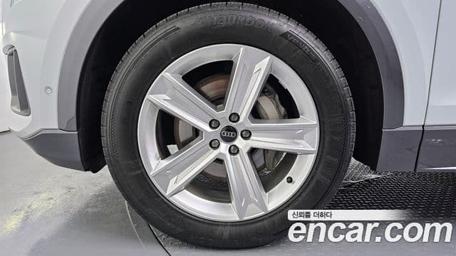 Audi Q8 (4M), 2023 все фото