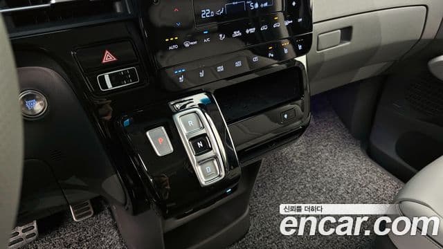 Hyundai Staria Inspiration, 2025 9