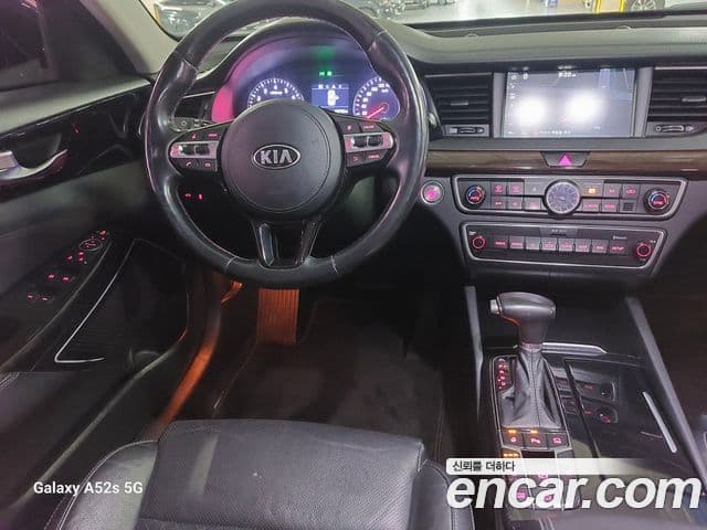 Kia All New K7 3.0 LPI Luxury (арендный автомобиль), 2018 17