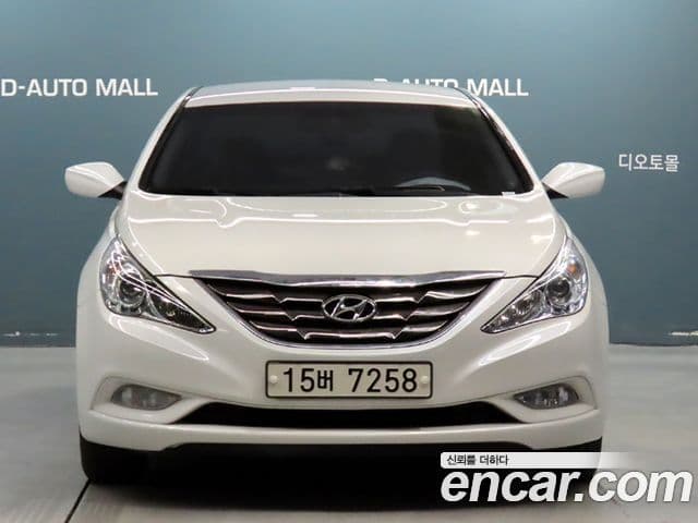 Hyundai YF Sonata LPI Deluxe, 2011 2