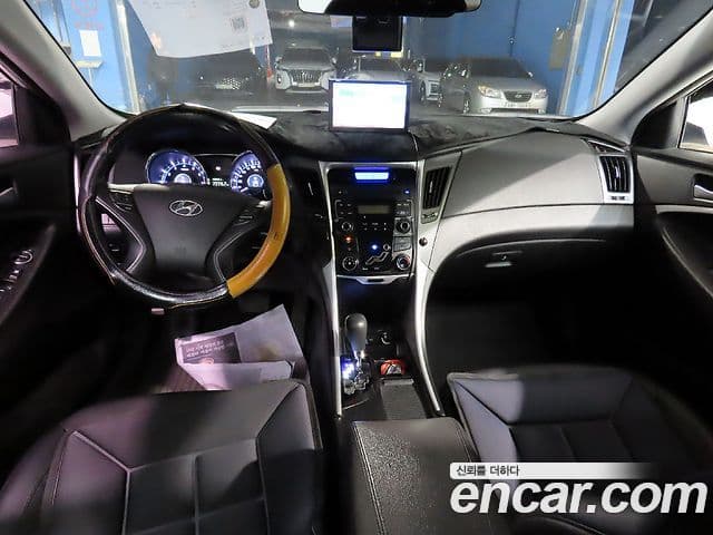 Hyundai YF Sonata LPI Deluxe, 2011 все фото