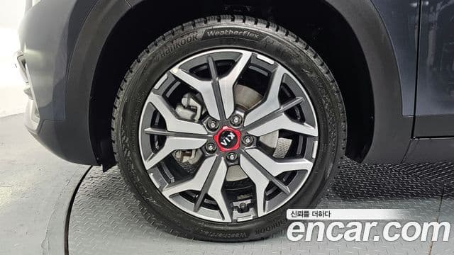 Kia Seltos Signature, 2022 все фото