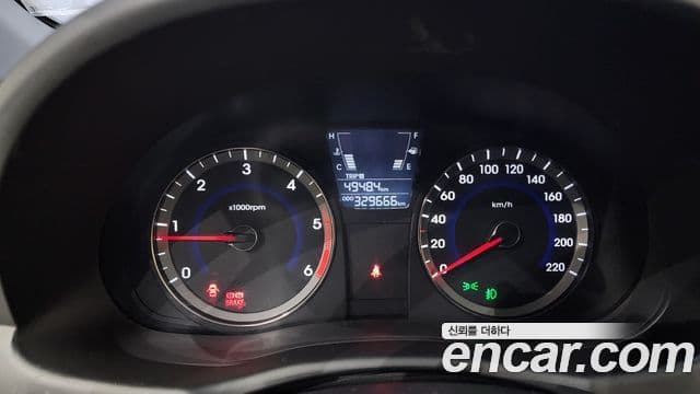 Hyundai Accent(новый кузов / новое поколение) Premier, 2011 8