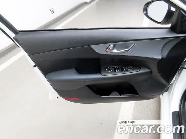 Kia The / новый New K3 2세대 Prestige, 2022 11