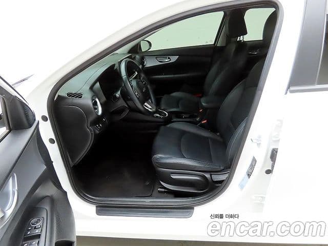 Kia The / новый New K3 2세대 Prestige, 2022 13