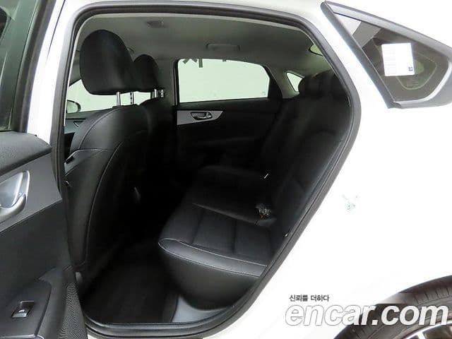 Kia The / новый New K3 2세대 Prestige, 2022 14