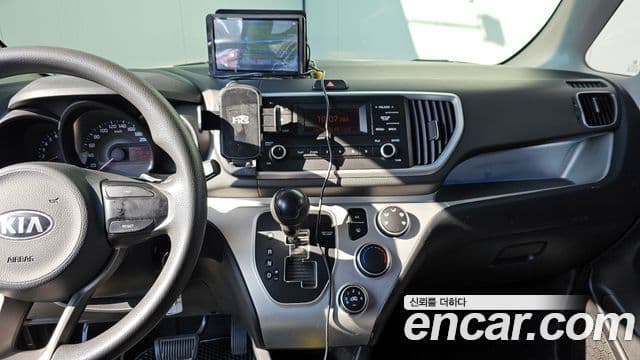 Kia The / новый New Ray фургон /, 2018 15
