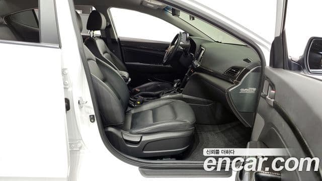 Hyundai Avante AD 1.6 GDI Value Plus, 2018 11