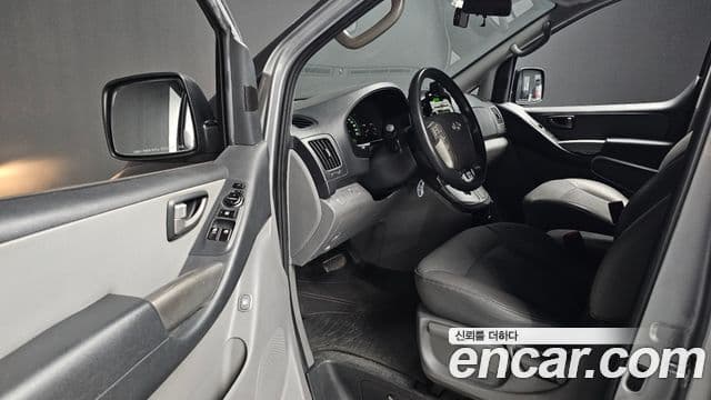 Hyundai Grand Starex CVX Luxury, 2013 11