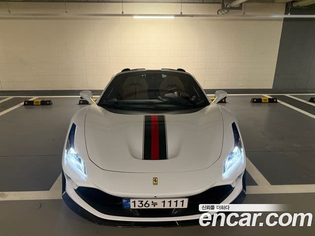 Ferrari F8 스파이더 3.9 V8