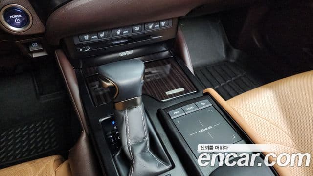 Lexus ES300h 7세대 Executive, 2021 9