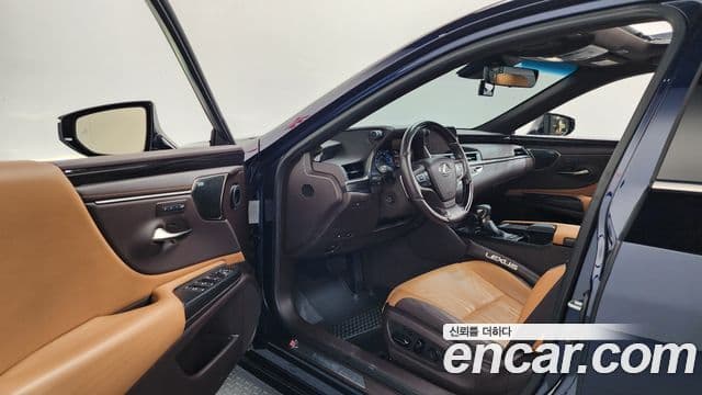 Lexus ES300h 7세대 Executive, 2021 10