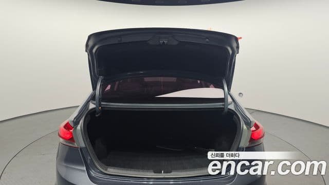 Hyundai Avante AD 1.6 GDI Value Plus, 2017 20