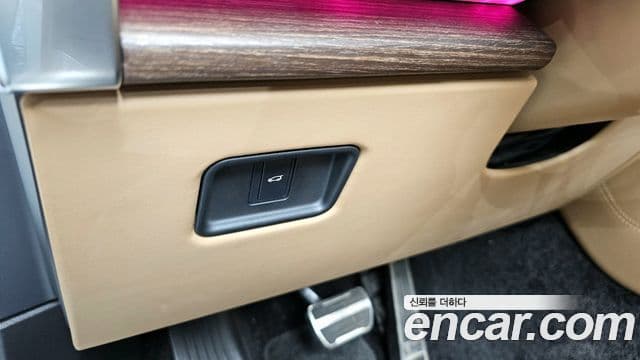 Land Rover Range Rover 5세대 P530 AB, 2023 15