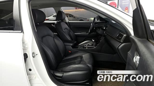 Kia K5 2세대 Style Edition, 2018 11