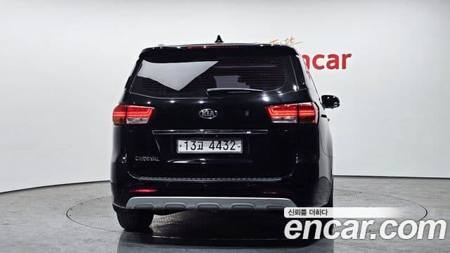 Kia All New Carnival Prestige, 2015 4