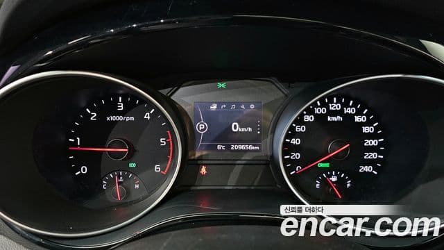 Kia All New Carnival Prestige, 2015 8