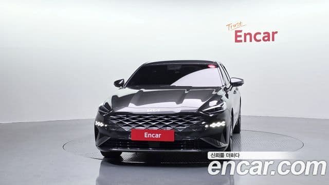 Kia K8 гибрид Signature, 2022 3