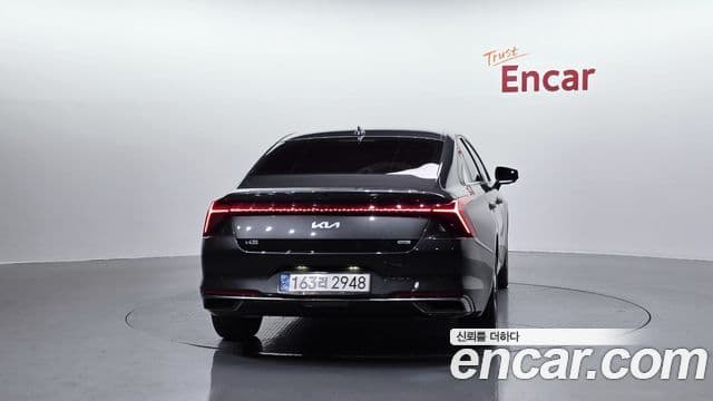 Kia K8 гибрид Signature, 2022 4