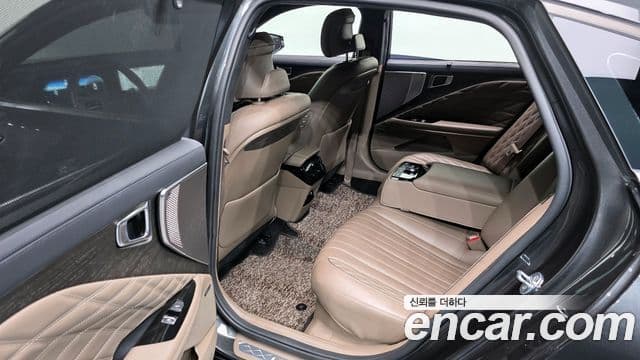 Kia K8 гибрид Signature, 2022 12