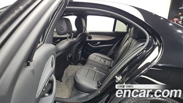 Mercedes-Benz E-класс W213 Avantgarde, 2021 11