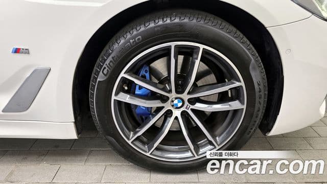 BMW 5시리즈 (G30) 523d M Sport, 2022 все фото