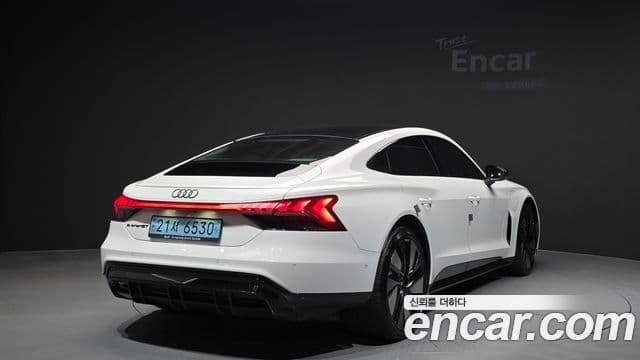 Audi e-Tron GT Premium, 2022 2