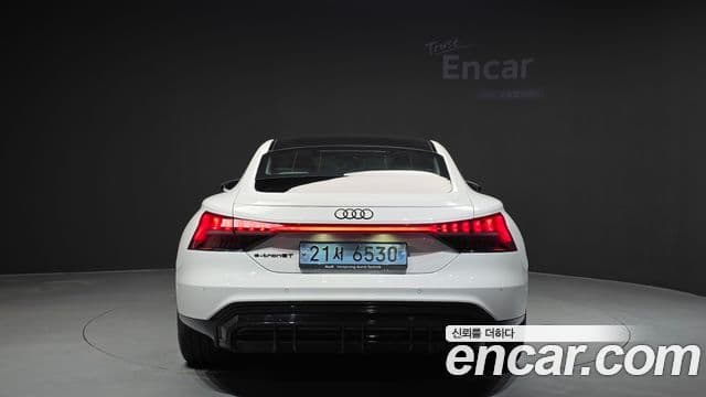 Audi e-Tron GT Premium, 2022 4