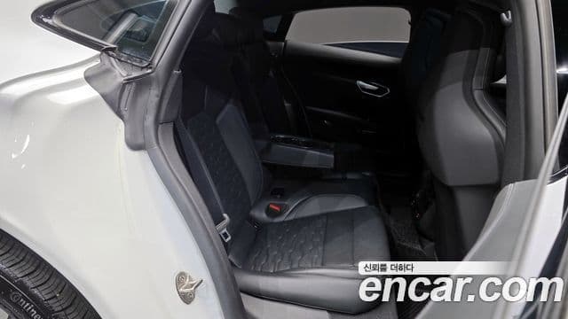 Audi e-Tron GT Premium, 2022 12