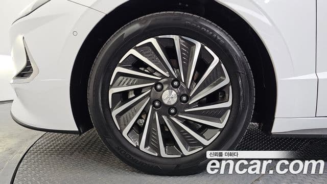 Hyundai Sonata гибрид (DN8) Inspiration, 2022 все фото