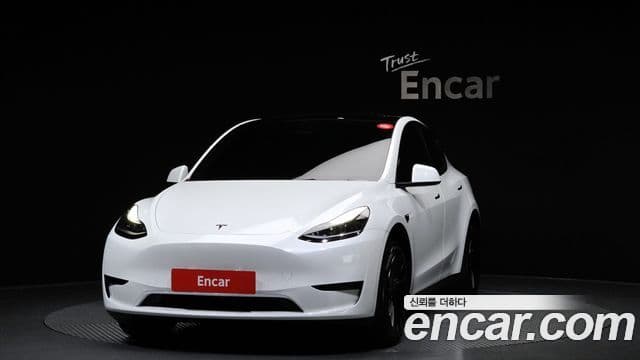 Tesla модель Y, 2023 1