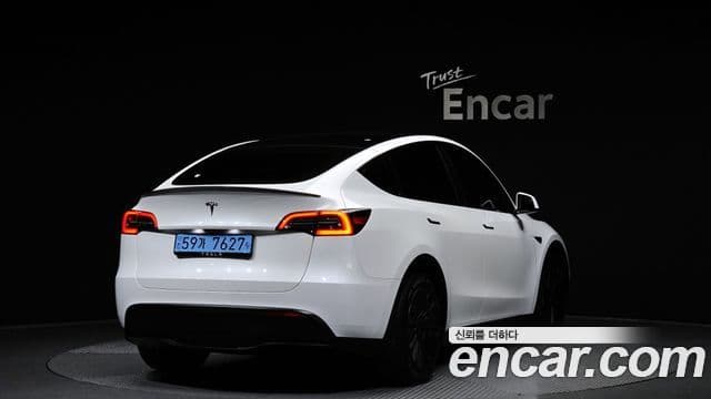 Tesla модель Y, 2023 2