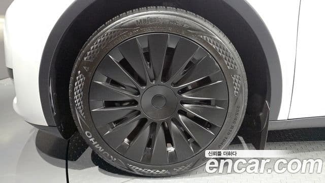 Tesla модель Y, 2023 все фото